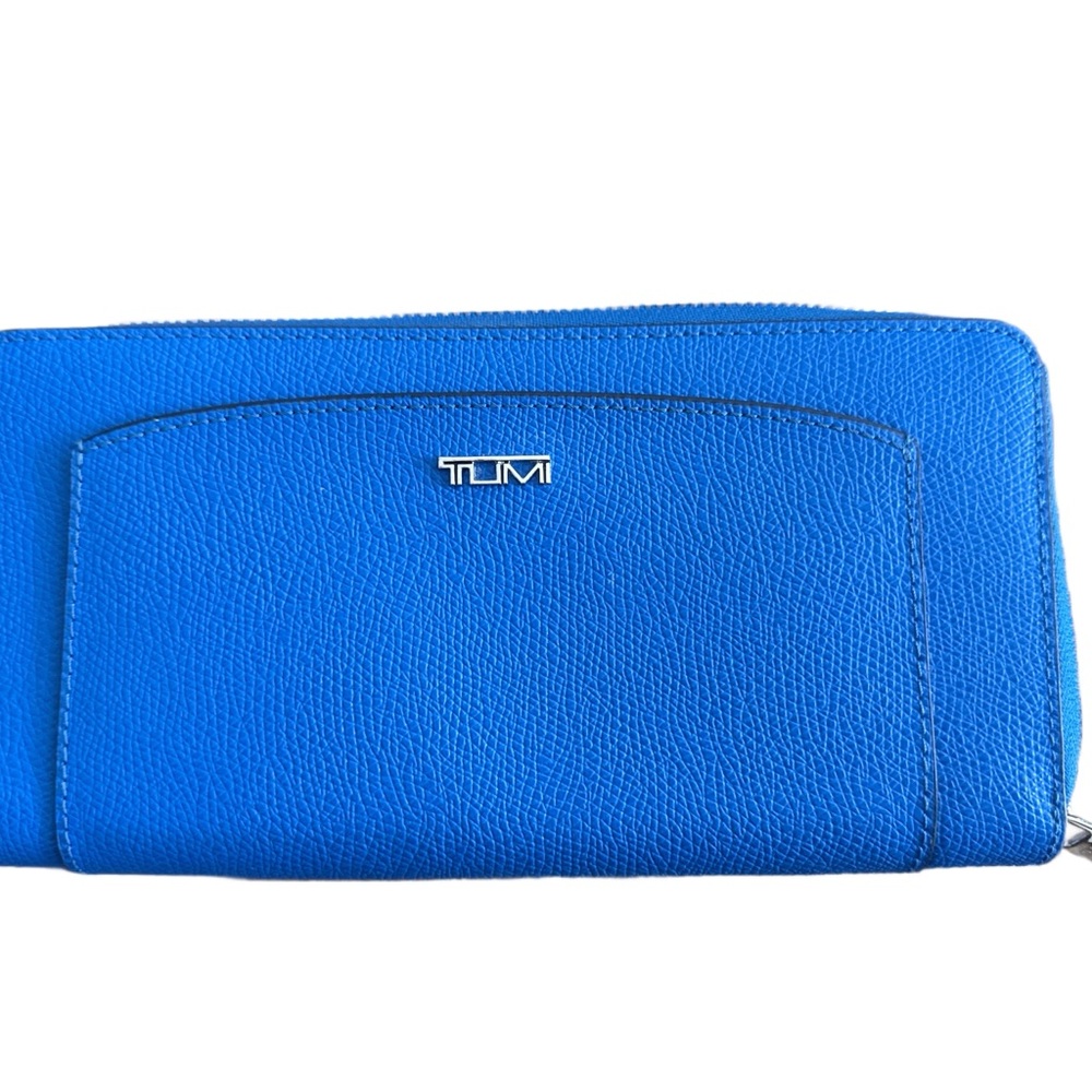 NEW- Tumi Electric Blue Wallet Sleek Modern Design
